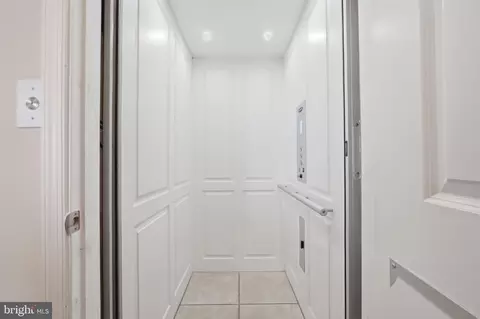 Entry Way - 7134 Proclamation Pl, Frederick, MD 21703 photo 5 of 15