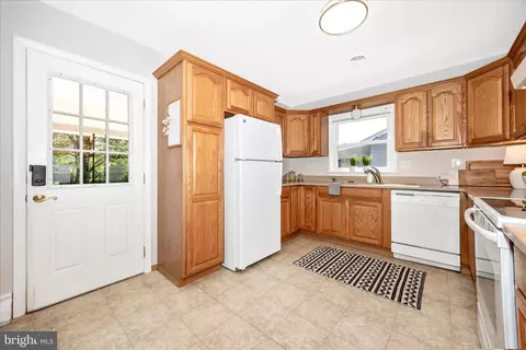 Kitchen - 504 A Valley St, Frederick, MD 21701 photo 3 of 5