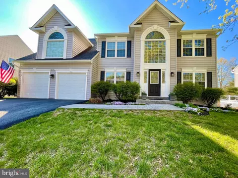 6110 Fieldcrest Dr, Frederick, MD 21701
