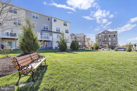 Exterior - 5906 Krantz Dr, Frederick, MD 21703 photo 6 of 8