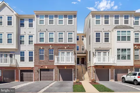 5906 Krantz Dr, Frederick, MD 21703