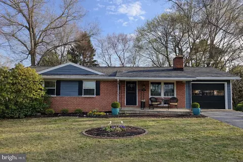 33 Fox Rock Dr, Myersville, MD 21773