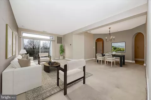 2250 Bear Den Rd #207, Frederick, MD 21701
