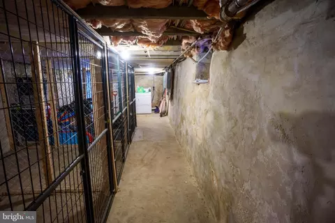 Entry Way - 24 Hamilton Ave, Frederick, MD 21701 photo 11 of 11
