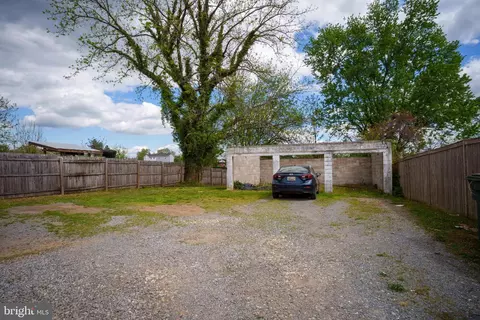 Exterior - 24 Hamilton Ave, Frederick, MD 21701 photo 5 of 8