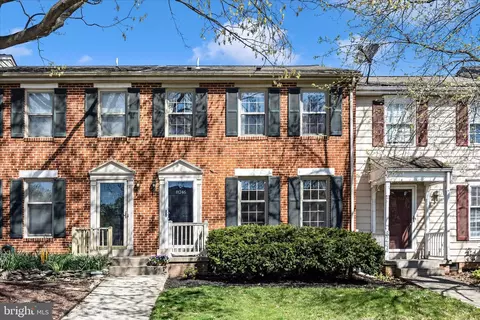 8246 Black Haw Ct, Frederick, MD 21701