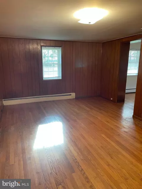 Living - 10524 Stull, Frederick, MD 21702 photo 6 of 11