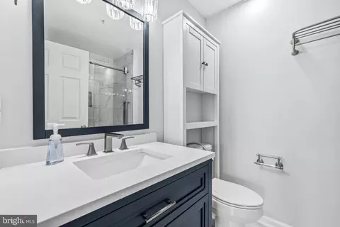 Bath - 6413 Weatherby Ct #E, Frederick, MD 21703 photo 1 of 2