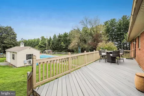 Exterior - 6101 Pembrook St, Frederick, MD 21704 photo 1 of 6