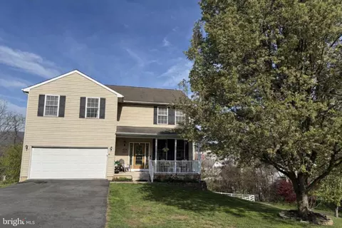 307 Washington St, Middletown, MD 21769