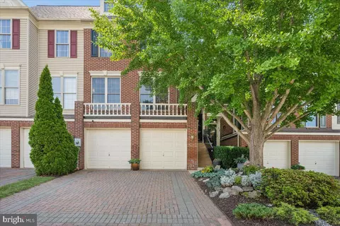 Exterior - 2231 Bear Den Rd, Frederick, MD 21701 photo 13 of 23