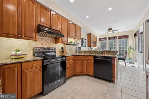 Kitchen - 2231 Bear Den Rd, Frederick, MD 21701 photo 4 of 6