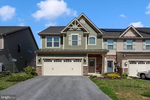 1276 Drydock St, Brunswick, MD 21716