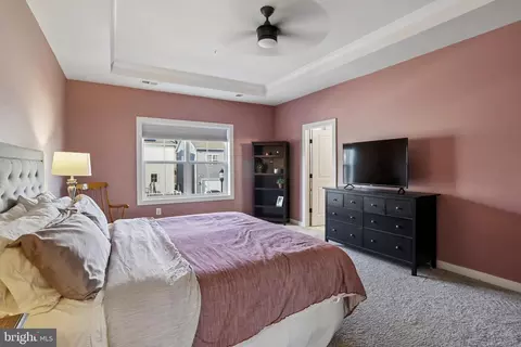 Bedroom - 1109 Saxton Dr, Frederick, MD 21702 photo 2 of 7
