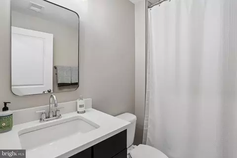 Entry Way - 1109 Saxton Dr, Frederick, MD 21702 photo 10 of 13