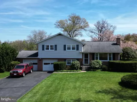 7935 Edgewood Farm Rd, Frederick, MD 21702