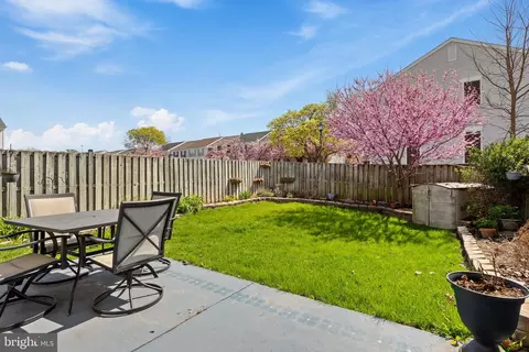 Exterior - 5757 Sunset View Ln, Frederick, MD 21703 photo 3 of 8