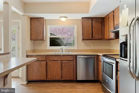 Kitchen - 5757 Sunset View Ln, Frederick, MD 21703 photo 2 of 3