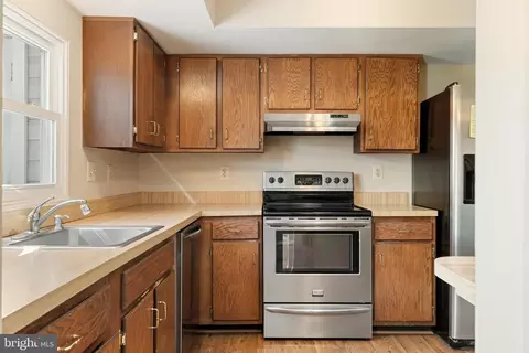 Kitchen - 5757 Sunset View Ln, Frederick, MD 21703 photo 3 of 3