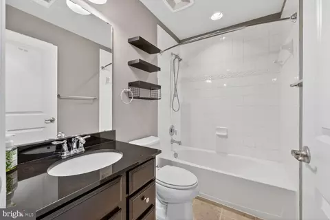 Bath - 7827 Wormans Mill Rd, Frederick, MD 21701 photo 2 of 2