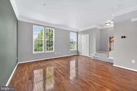 Living - 7827 Wormans Mill Rd, Frederick, MD 21701 photo 4 of 5