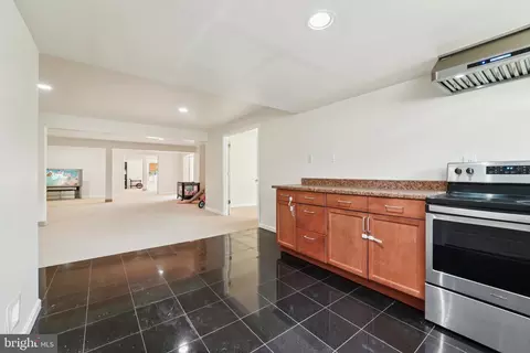 Entry Way - 5447 Stone Rd, Frederick, MD 21703 photo 2 of 4