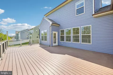 Exterior - 2048 Chamberlain Dr, Frederick, MD 21702 photo 6 of 6
