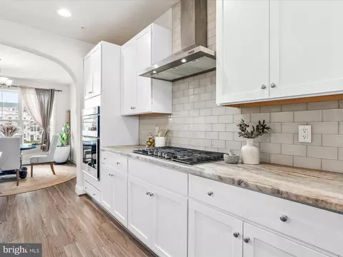 Kitchen - 822 Lindley Rd, Frederick, MD 21701 photo 4 of 6