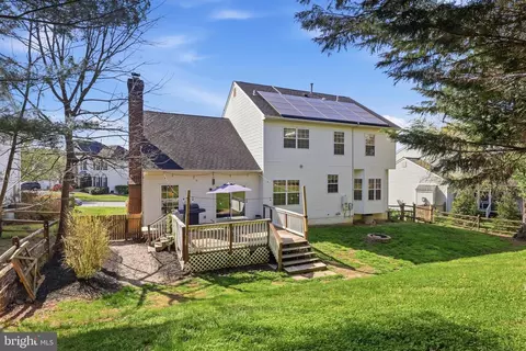 Exterior - 6310 Remington Dr, Frederick, MD 21701 photo 7 of 8