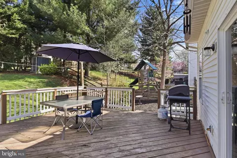 Exterior - 6310 Remington Dr, Frederick, MD 21701 photo 5 of 8