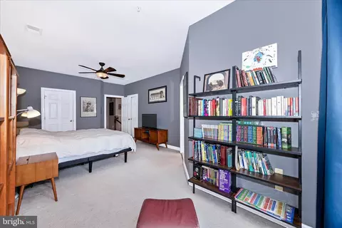 Bedroom - 9441 Dunraven St, Frederick, MD 21704 photo 4 of 7