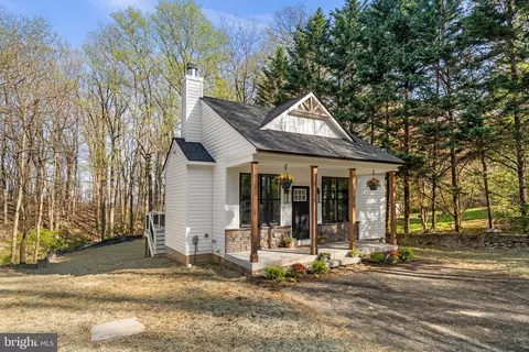 7125 Edgemont Rd, Frederick, MD 21702