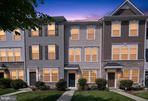 Exterior - 6638 Ballenger Run Blvd, Frederick, MD 21703 photo 2 of 4