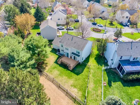 View/Area - 1027 Dulaney Mill Dr, Frederick, MD 21702 photo 4 of 11