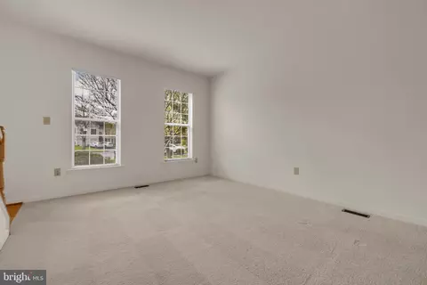 Living - 1027 Dulaney Mill Dr, Frederick, MD 21702 photo 9 of 10