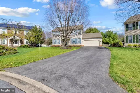 Exterior - 1027 Dulaney Mill Dr, Frederick, MD 21702 photo 9 of 14
