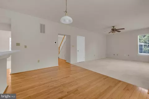 Living - 1027 Dulaney Mill Dr, Frederick, MD 21702 photo 6 of 10