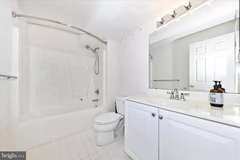Bath - 100 Sunlight Dr, Frederick, MD 21702 photo 5 of 7