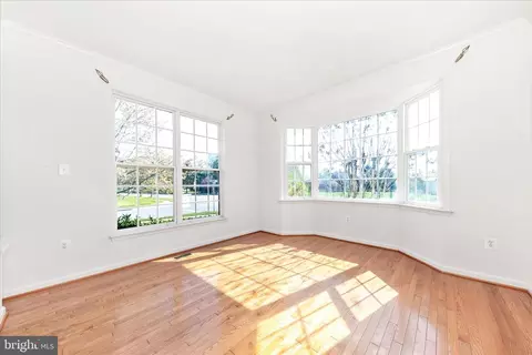 Living - 100 Sunlight Dr, Frederick, MD 21702 photo 7 of 11