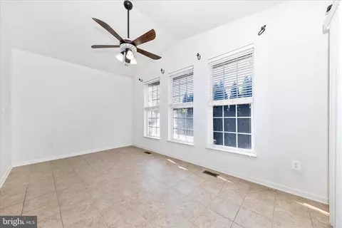 Entry Way - 100 Sunlight Dr, Frederick, MD 21702 photo 5 of 7