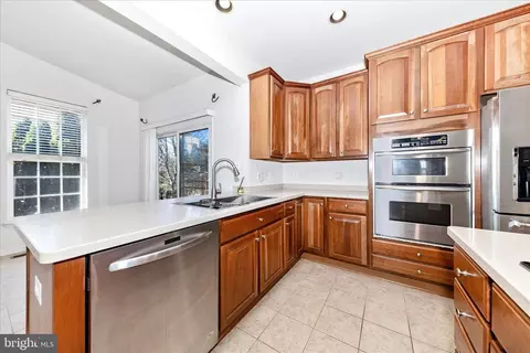 Kitchen - 100 Sunlight Dr, Frederick, MD 21702 photo 5 of 5