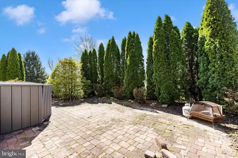 Exterior - 100 Sunlight Dr, Frederick, MD 21702 photo 3 of 8