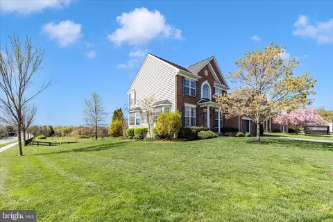Exterior - 100 Sunlight Dr, Frederick, MD 21702 photo 5 of 8