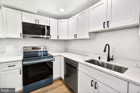 Kitchen - 629 Wilson Pl, Frederick, MD 21702 photo 3 of 4