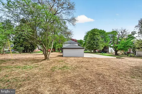 Exterior - 629 Wilson Pl, Frederick, MD 21702 photo 14 of 15
