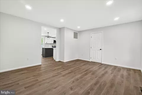 Entry Way - 629 Wilson Pl, Frederick, MD 21702 photo 1 of 2