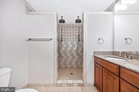 Bath - 6463 Forest Hills Ct, Frederick, MD 21701 photo 4 of 4