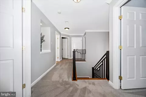 Entry Way - 6463 Forest Hills Ct, Frederick, MD 21701 photo 6 of 7