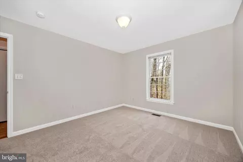 Bedroom - 10393 Liberty Rd, Frederick, MD 21701 photo 5 of 6