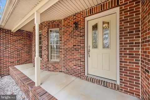 Exterior - 10393 Liberty Rd, Frederick, MD 21701 photo 4 of 5